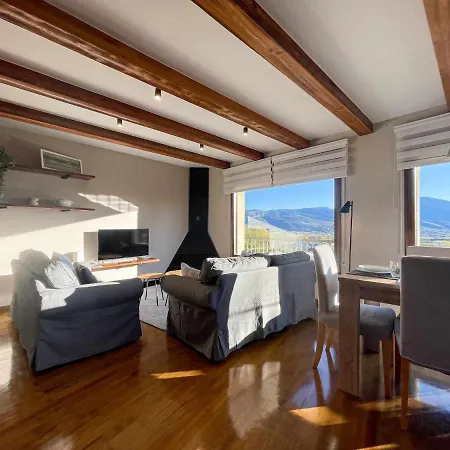 Cal Gatesques 1 Apartment Puigcerda